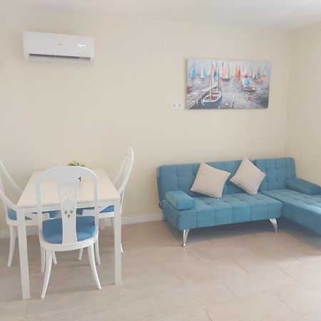 Estudio Luminoso En Puerto Marina Benalmádena Kültér fotó
